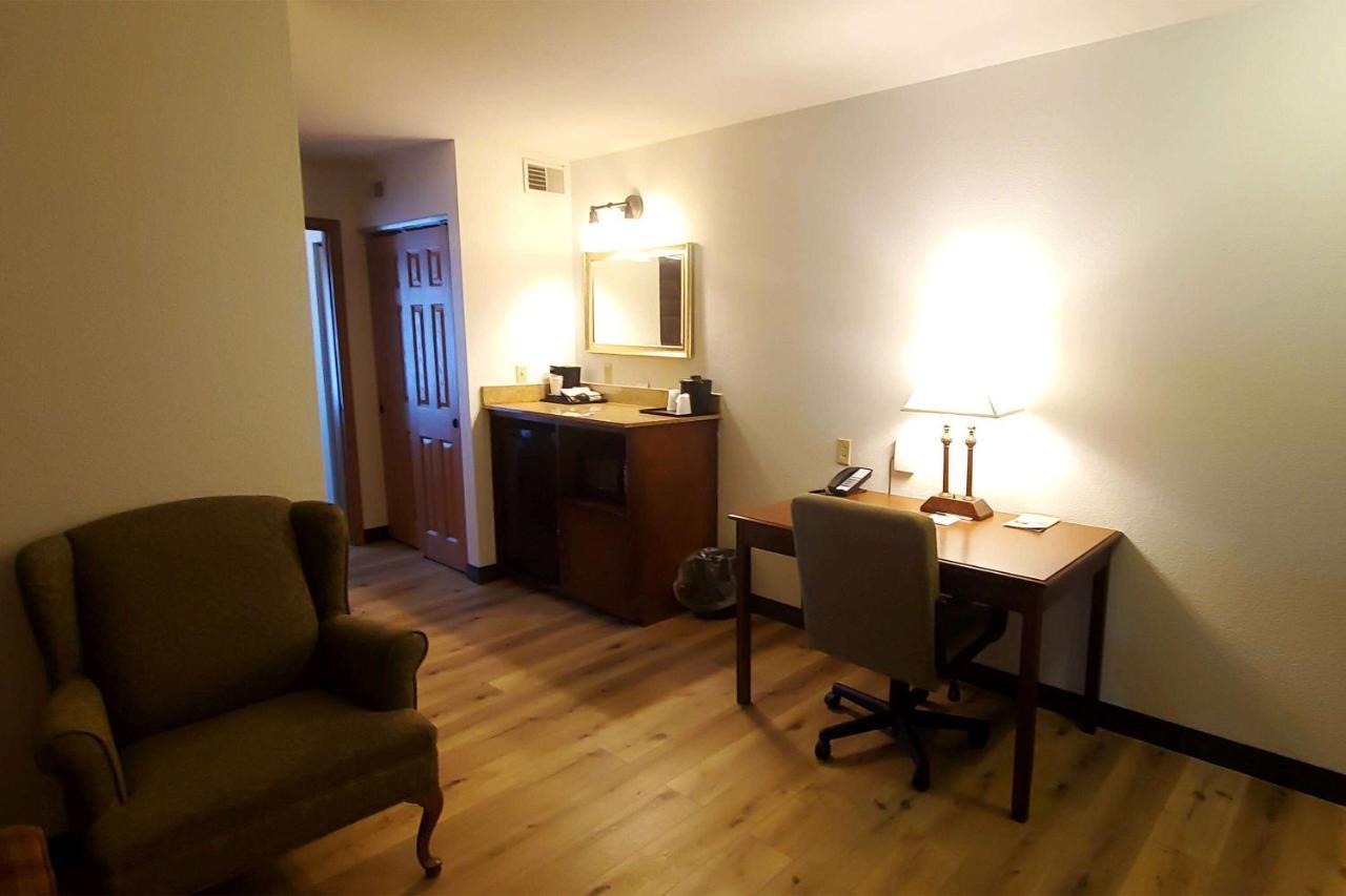 Wingate By Wyndham Youngstown - Austintown Eksteriør billede